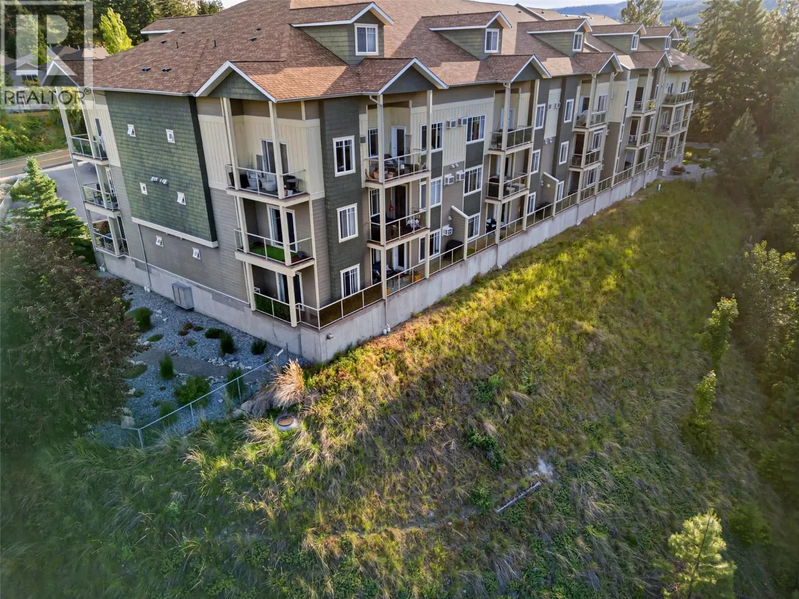 2120 Shannon Ridge Drive, West Kelowna