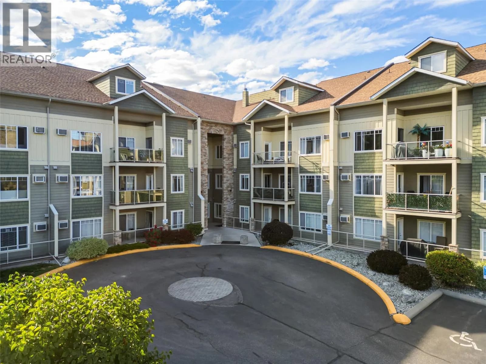 #110 2120 Shannon Ridge Drive, West Kelowna, BC photo 3