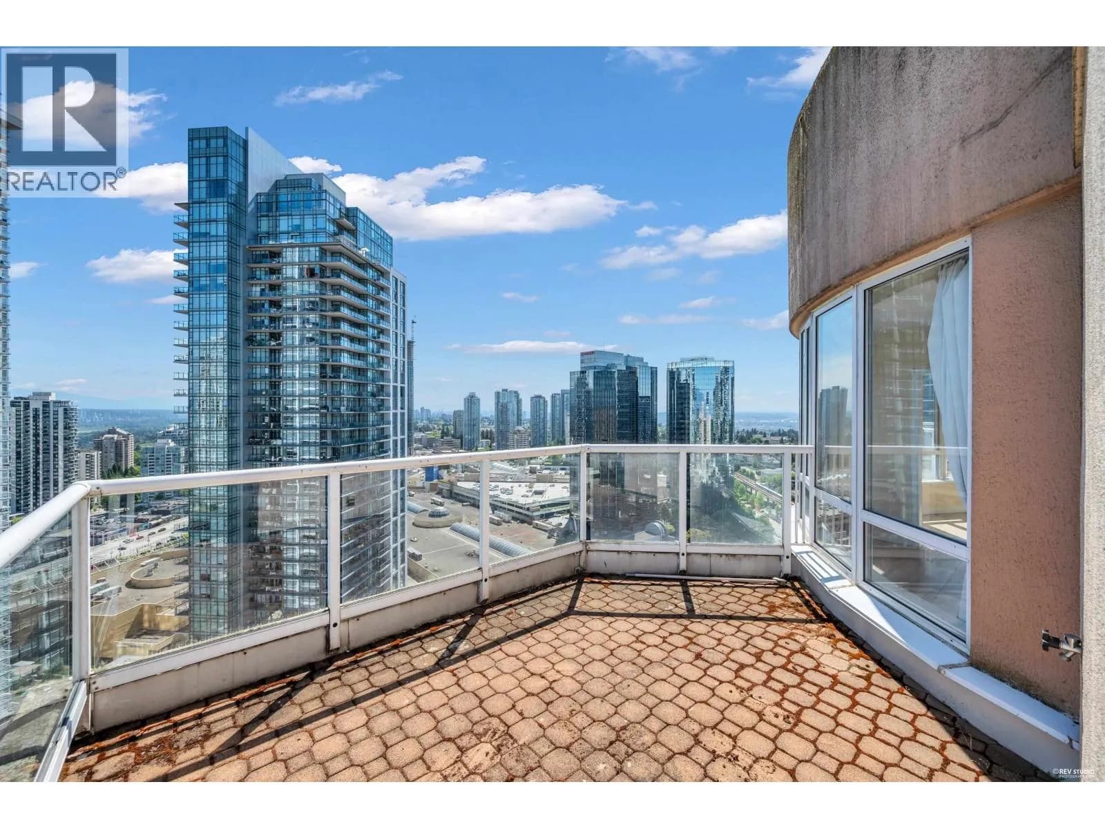 #2804 6220 MCKAY AVENUE, Burnaby, BC photo 2