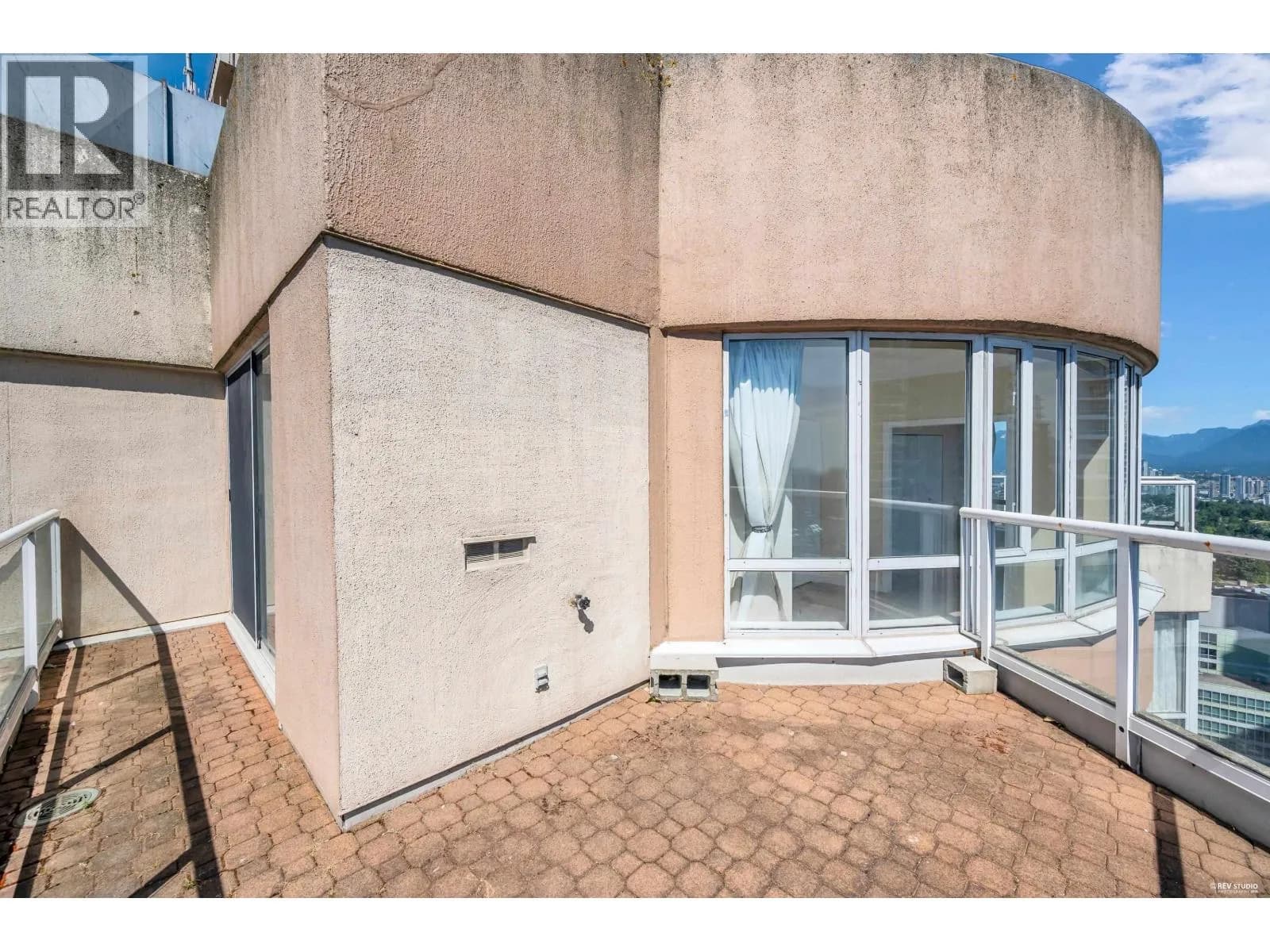 #2804 6220 MCKAY AVENUE, Burnaby, BC photo 4