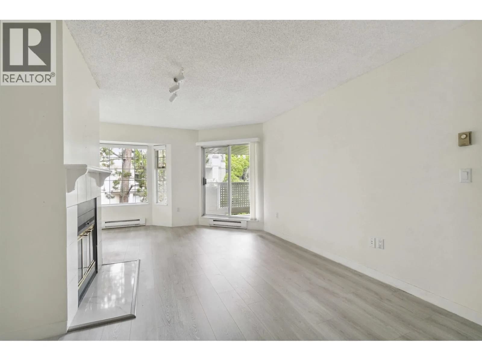 #218 7591 MOFFATT ROAD, Richmond, BC photo 3