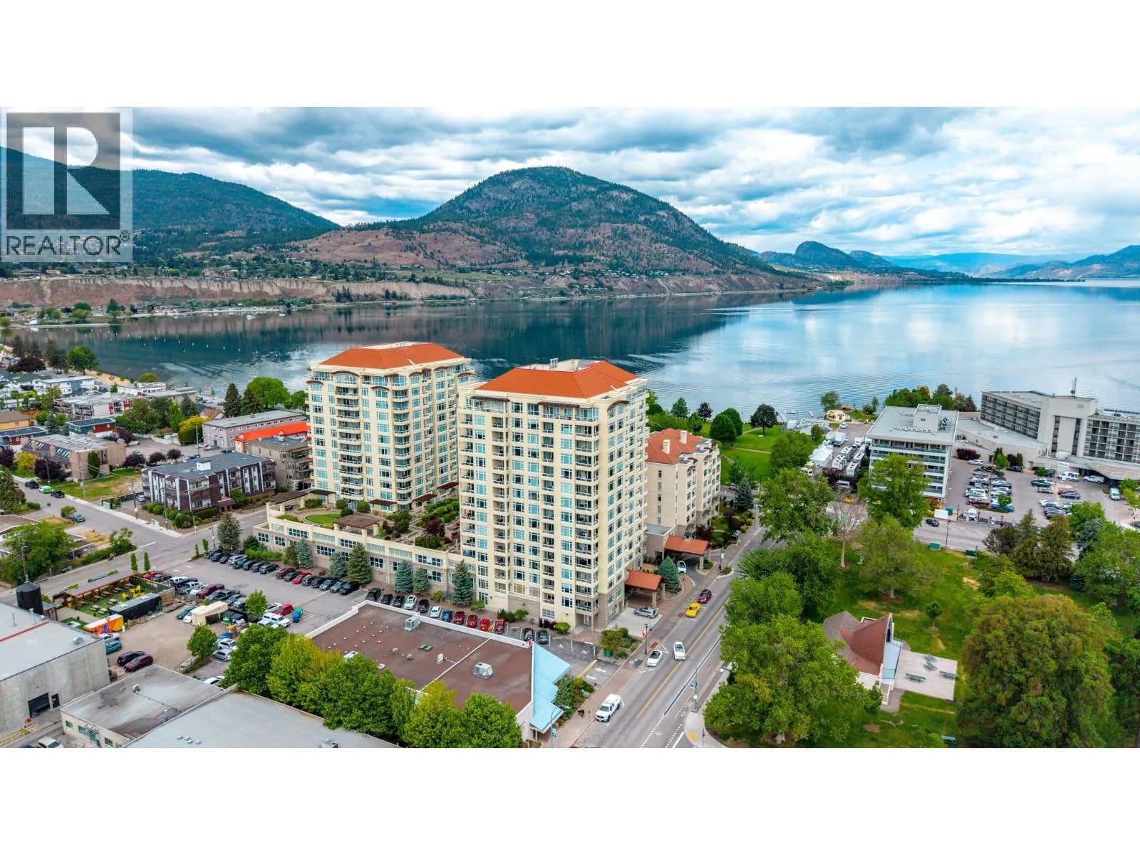 #807 75 Martin Street, Penticton, BC photo 2