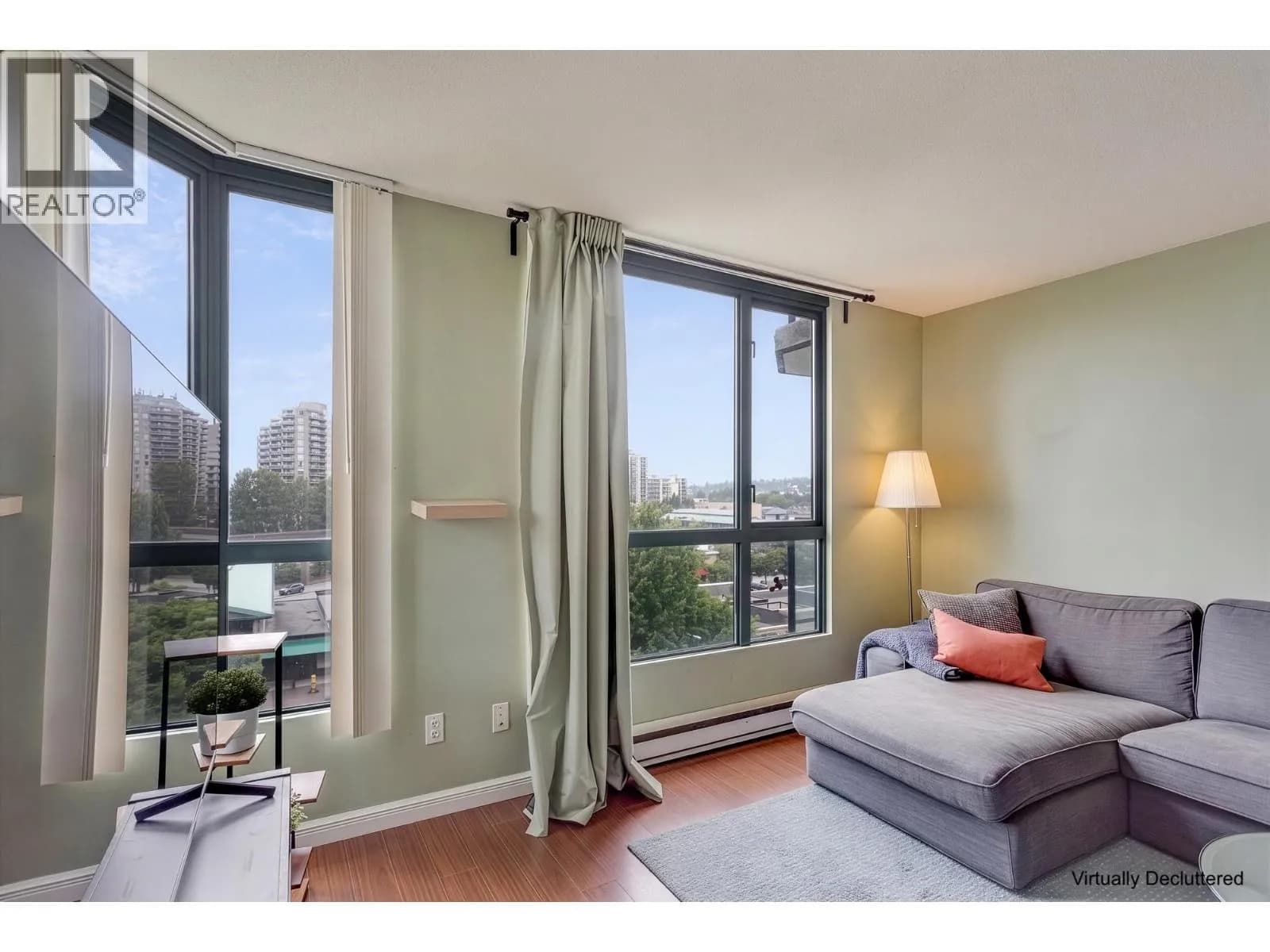 #405 55 TENTH STREET, New Westminster, BC photo 2
