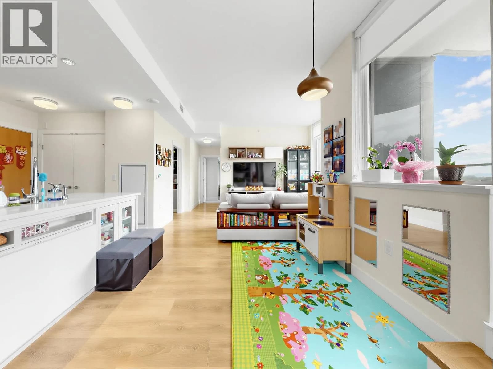 #903 3451 SAWMILL CRESCENT, Vancouver, BC photo 4