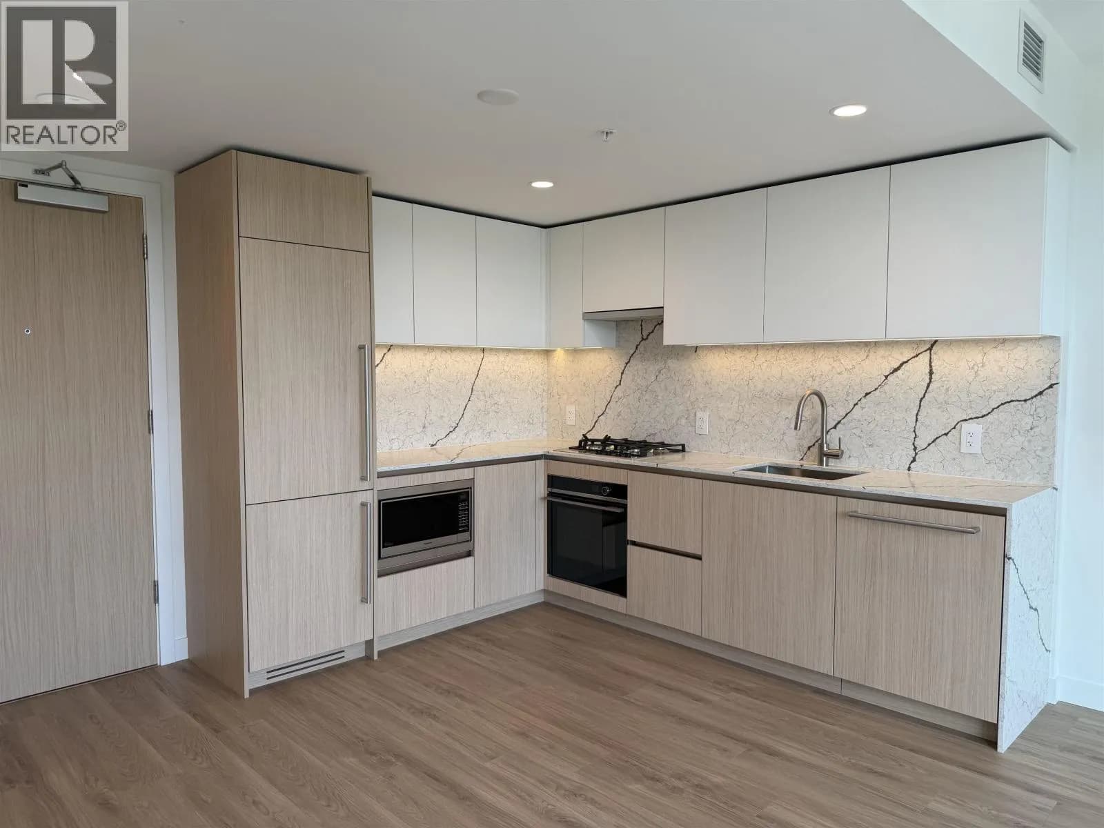 2135 SPRINGER AVENUE, Burnaby