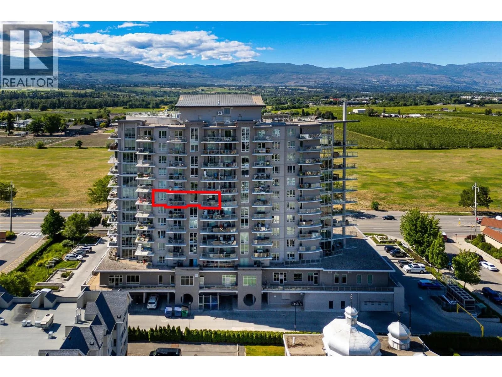 #807 2040 Springfield Road, Kelowna, BC photo 2