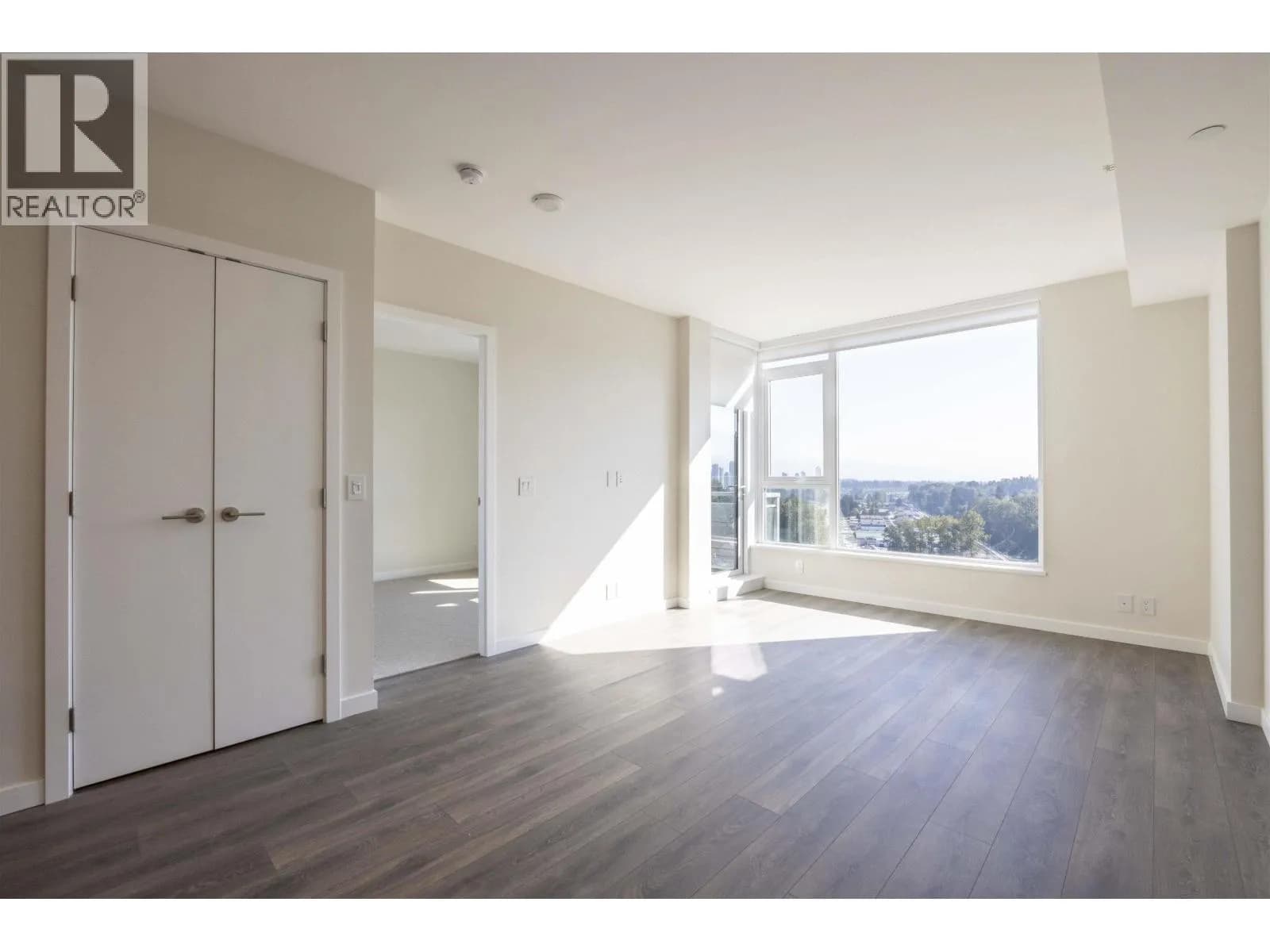 #1903 308 MORRISSEY ROAD, Port Moody, BC photo 4