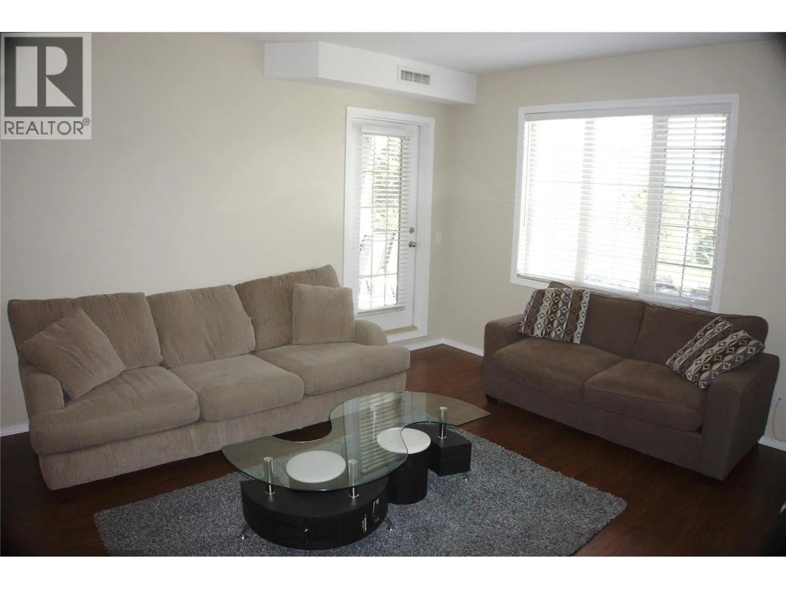 #1316 1875 Country Club Drive, Kelowna, BC photo 4