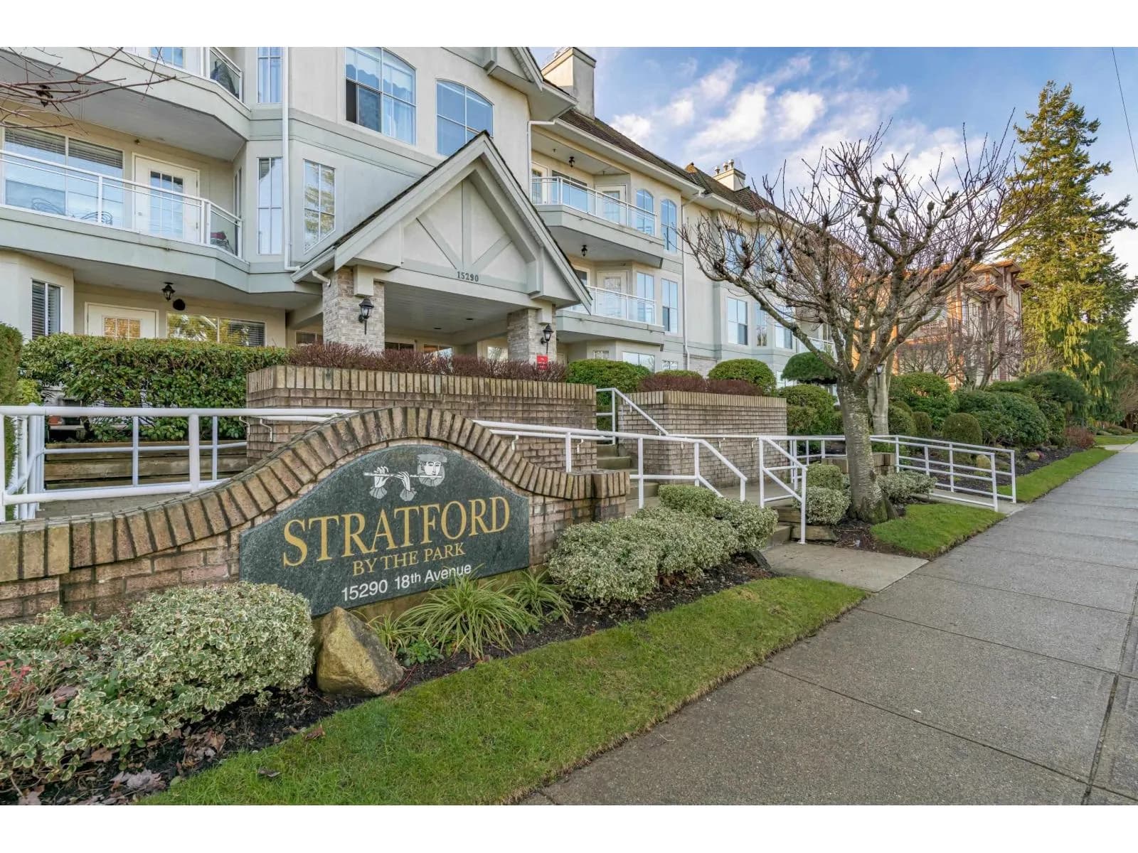 15290 18 AVENUE, Surrey