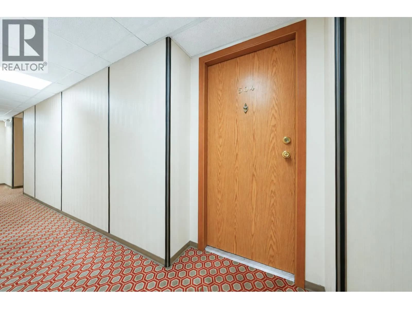 #504 534 SIXTH STREET, New Westminster, BC photo 4