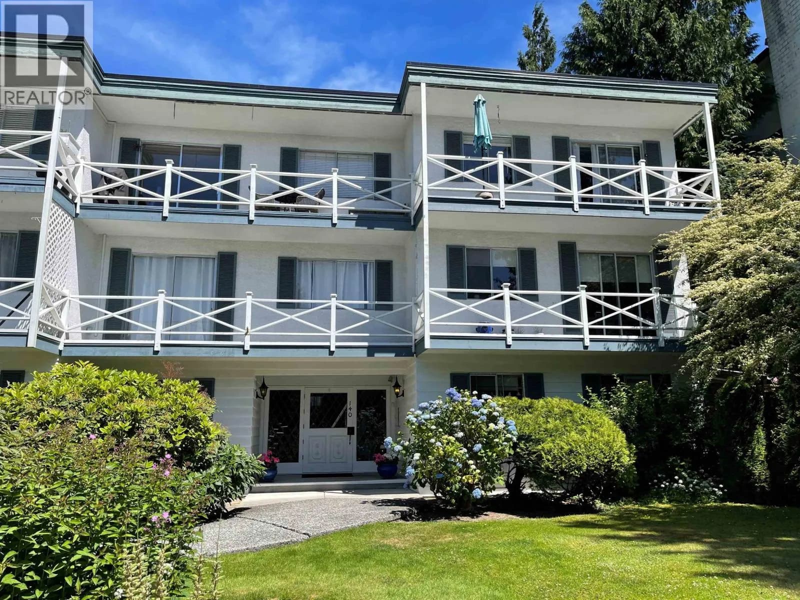#11 140 E 20 STREET, North Vancouver, BC photo 3