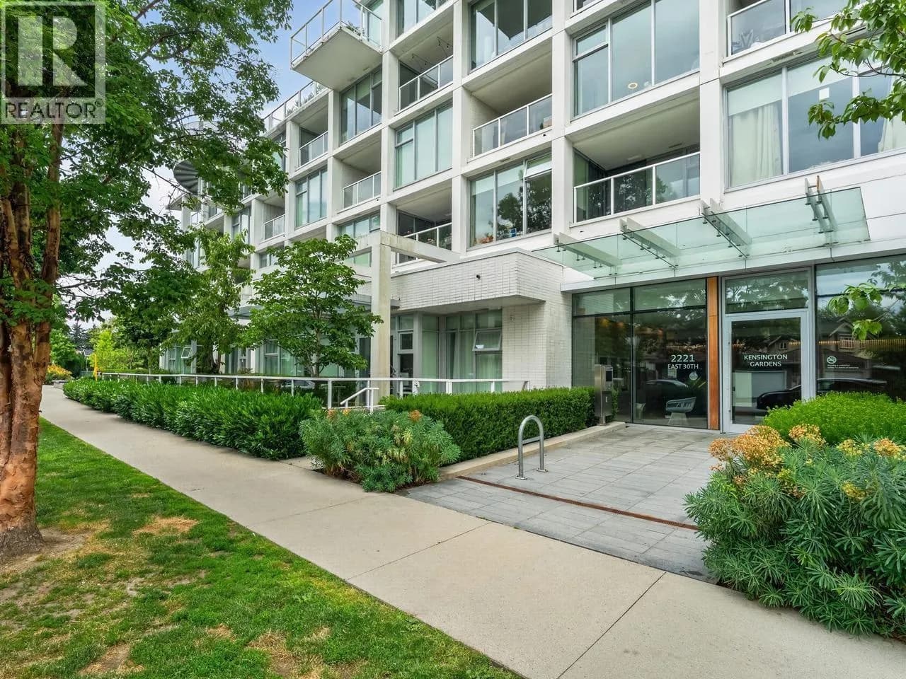 2221 E 30TH AVENUE, Vancouver