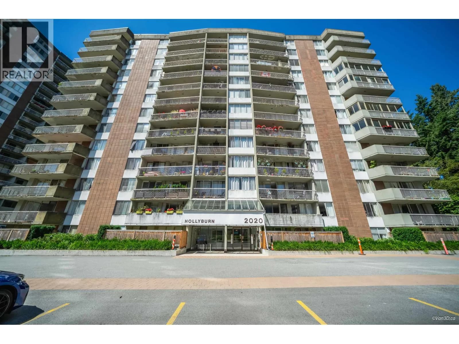 2020 FULLERTON AVENUE, North Vancouver