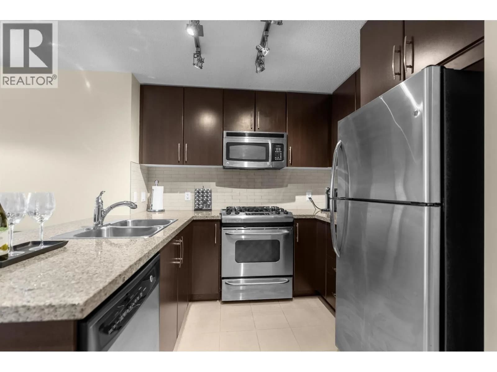 #1202 660 NOOTKA WAY, Port Moody, BC photo 2