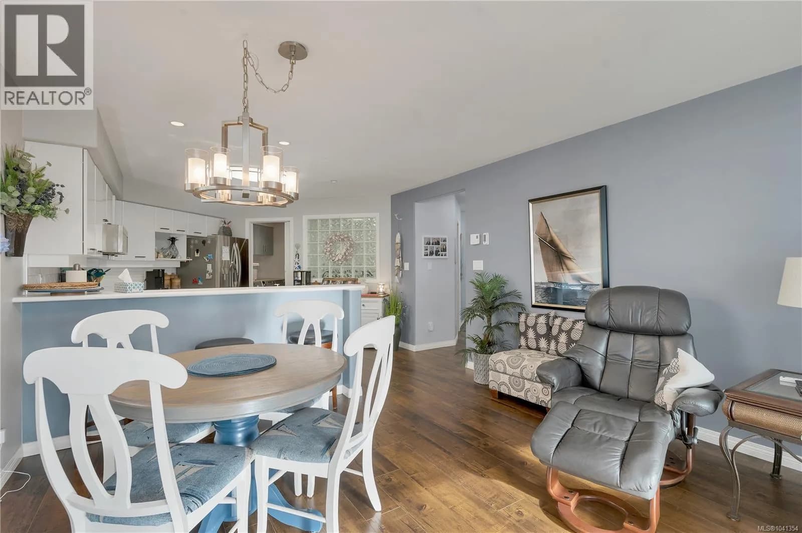 #105 350 Island Hwy S, Campbell River, BC photo 4
