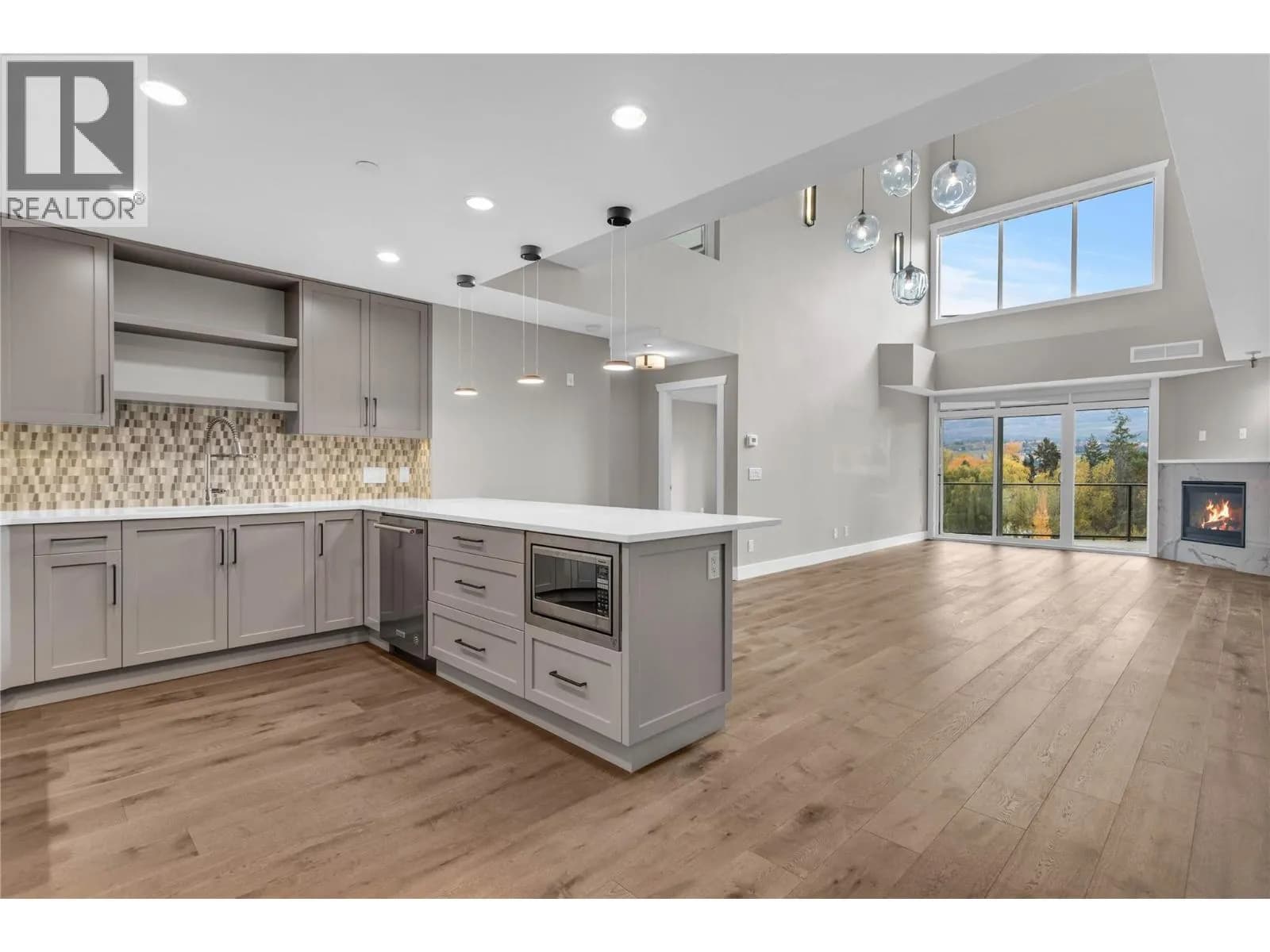 #505 3865 Truswell Road, Kelowna, BC photo 4