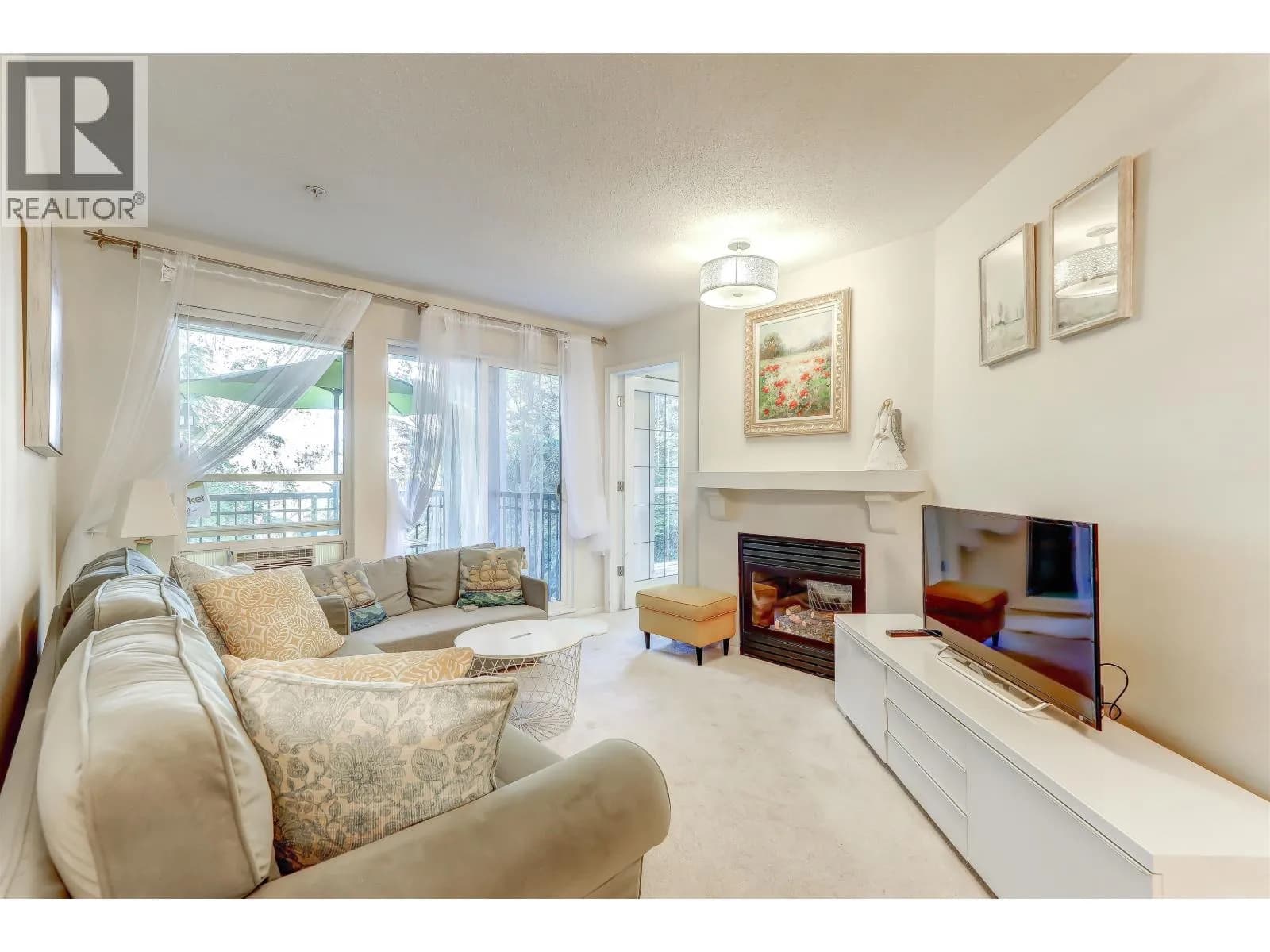 #208 1150 E 29TH STREET, North Vancouver, BC photo 3