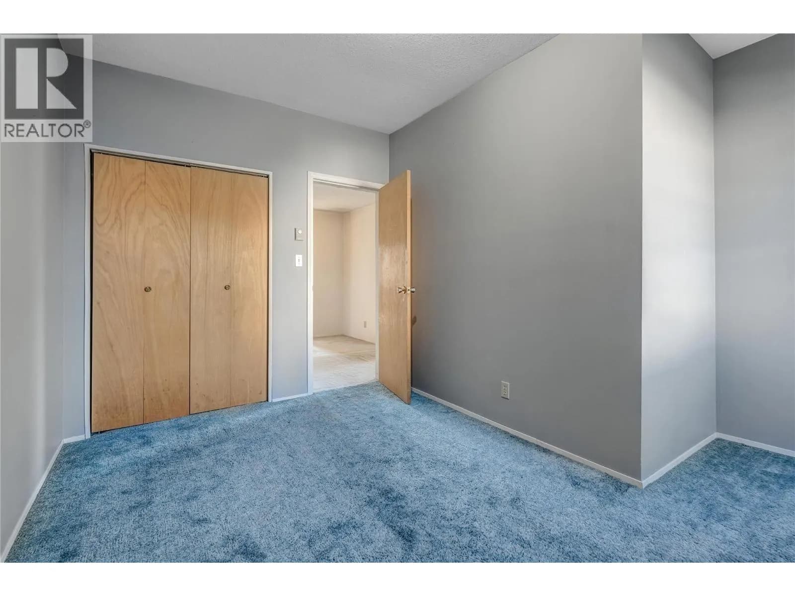 10110 Main Street, Summerland, BC photo 4