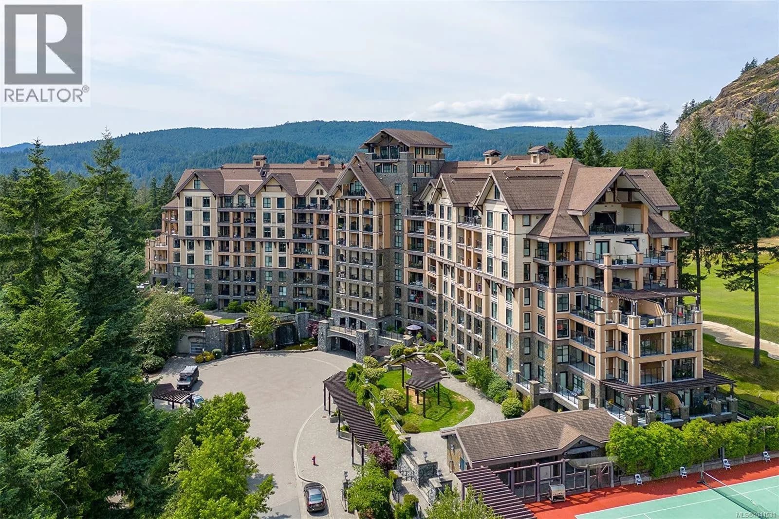 #524 1400 LYNBURNE Pl, Langford, BC photo 3