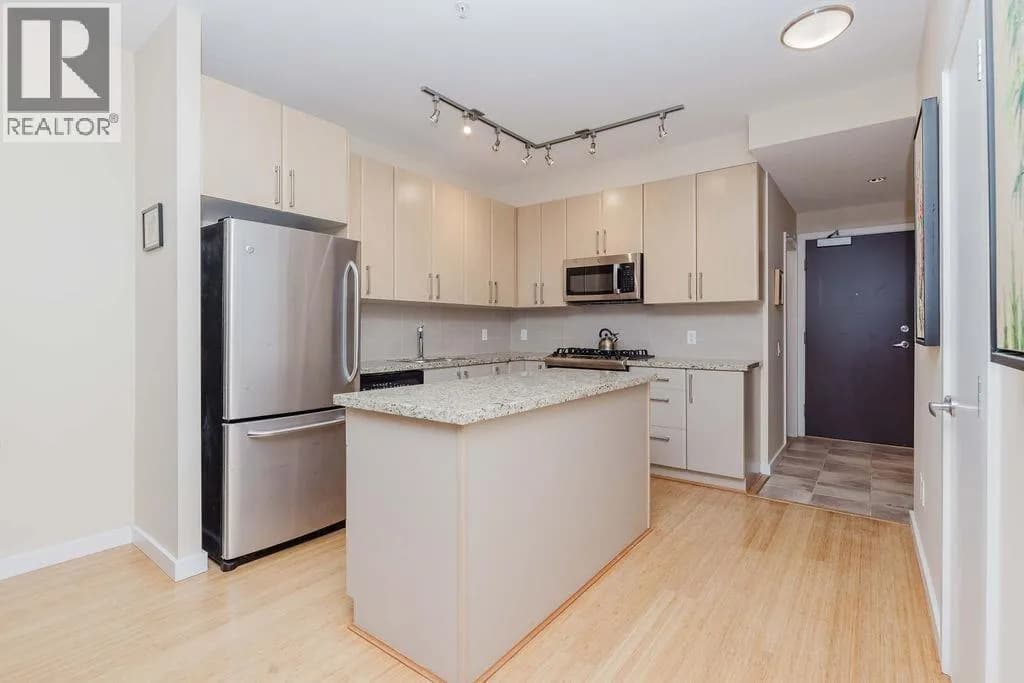 #241 5160 DAVIS BAY ROAD, Sechelt, BC photo 2