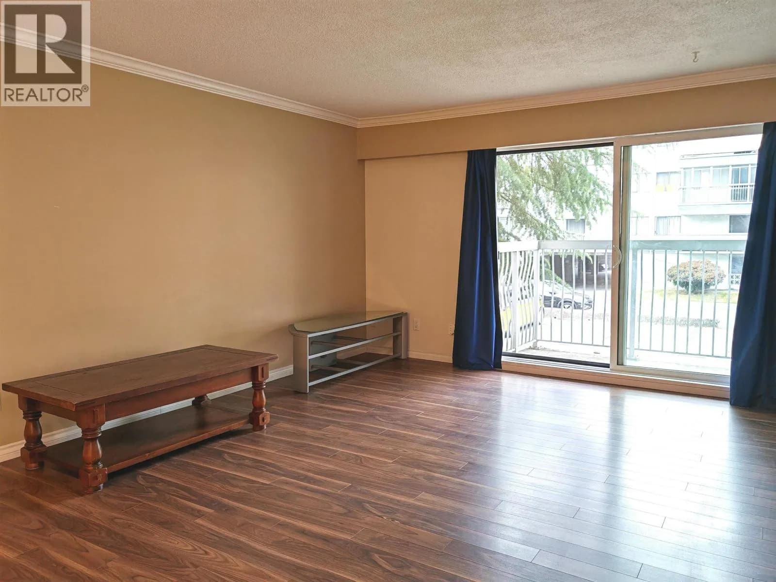 #101 6420 BUSWELL STREET, Richmond, BC photo 2