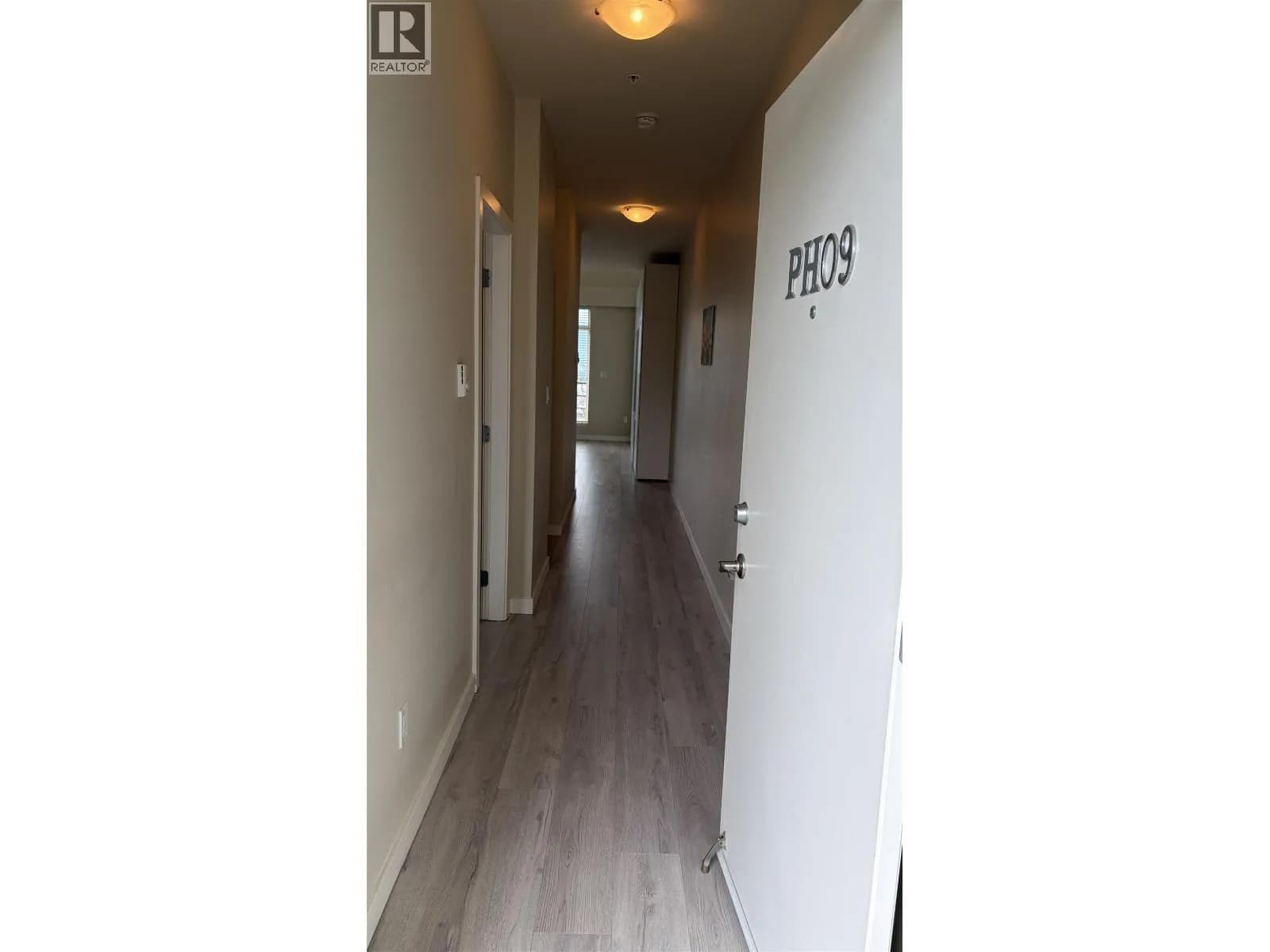 #PH09 5288 GRIMMER STREET, Burnaby, BC photo 4