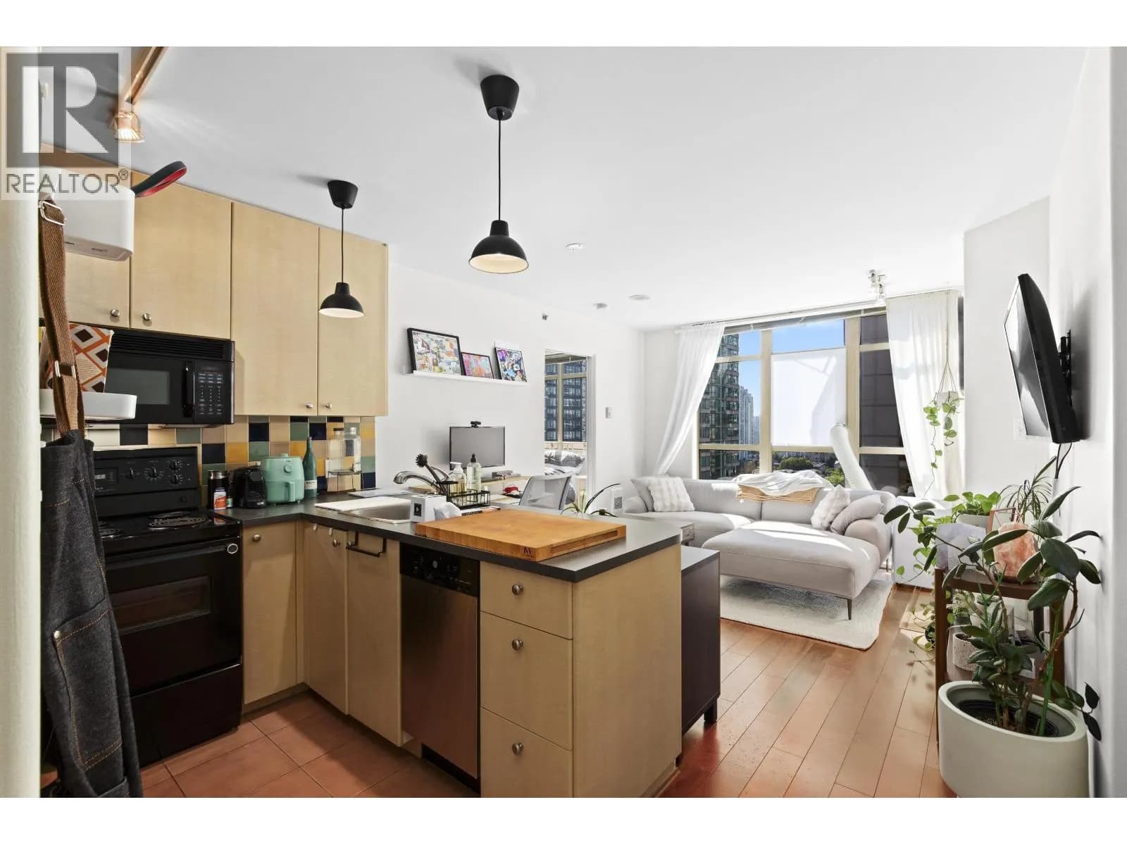 #1105 819 HAMILTON STREET, Vancouver, BC photo 4