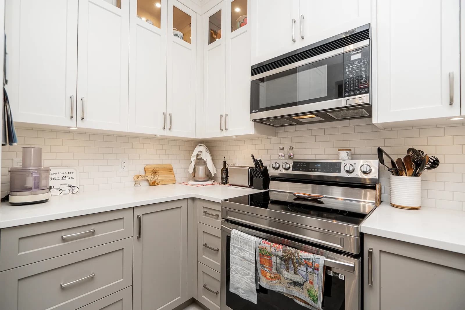 #403 1551 FOSTER STREET, White Rock, BC photo 2