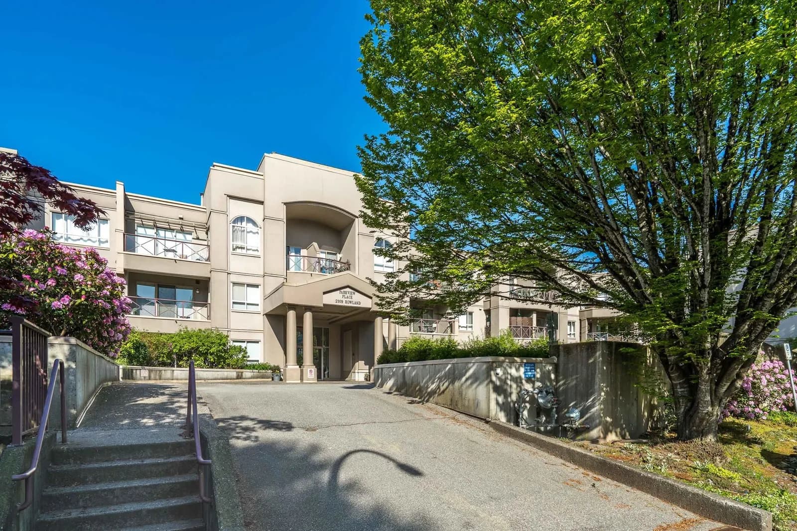 2109 ROWLAND STREET, Port Coquitlam