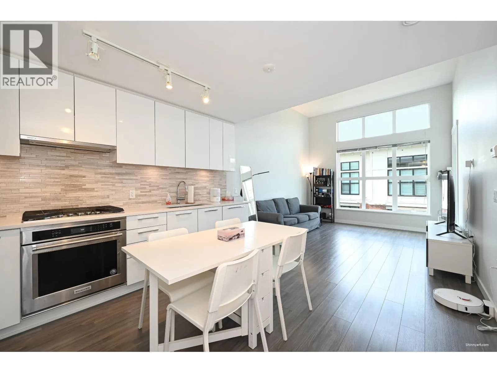 9551 ALEXANDRA ROAD, Richmond