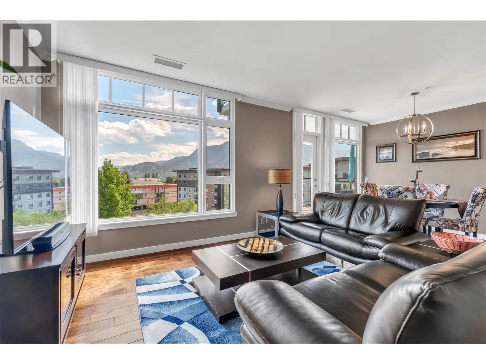 #505 3301 Skaha Lake Road, Penticton, BC photo 2