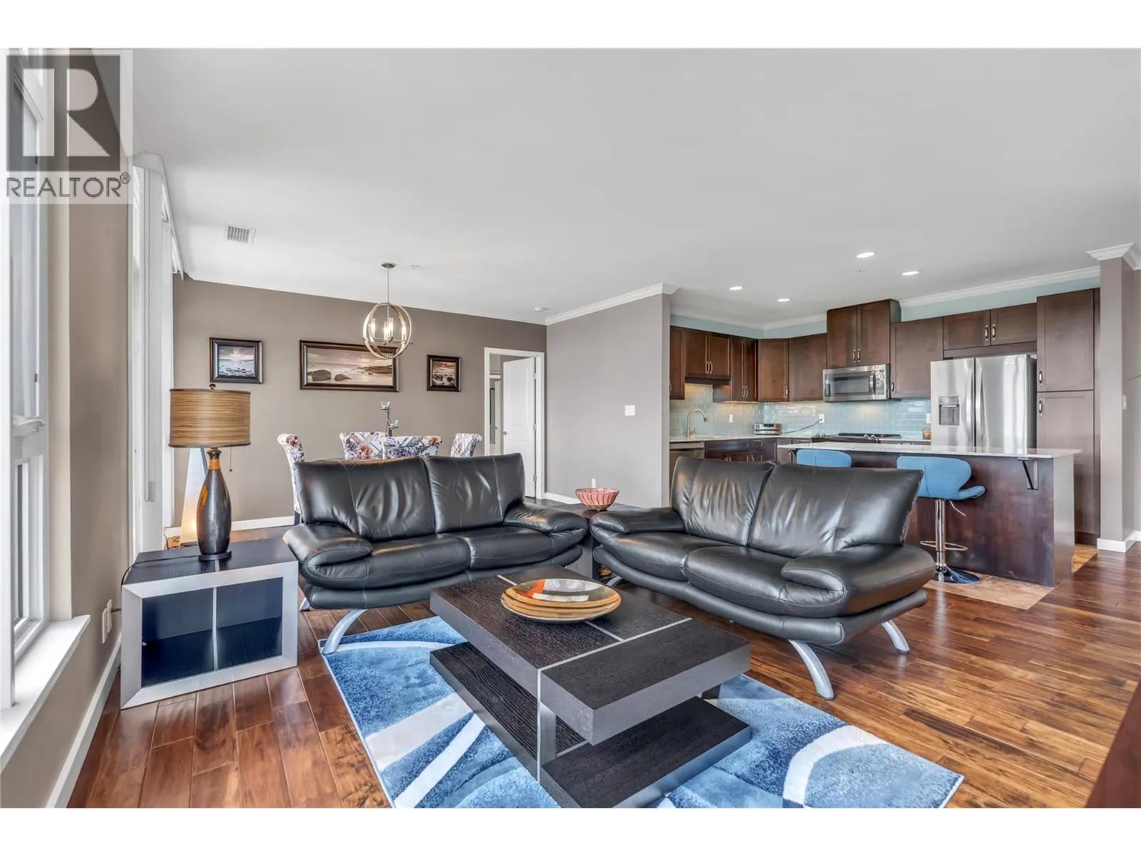 #505 3301 Skaha Lake Road, Penticton, BC photo 3