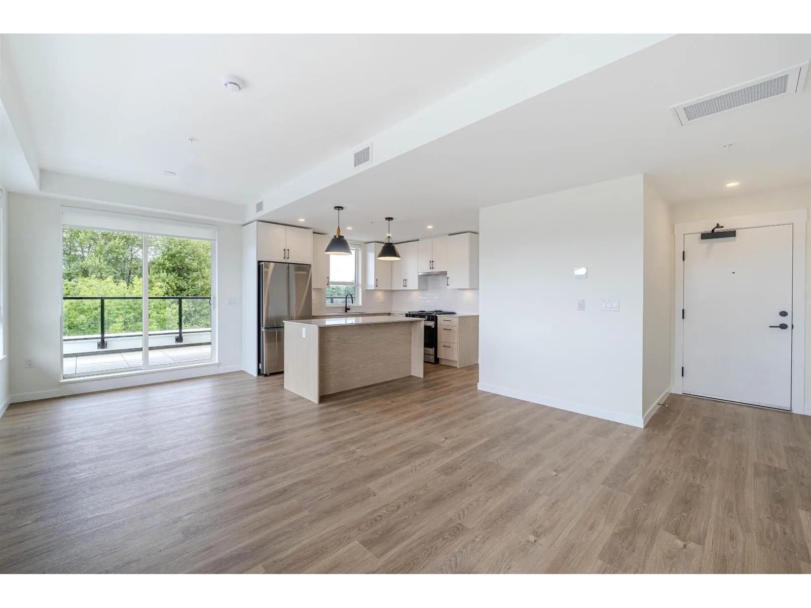 #606 27249 ALDERGROVE TOWN CENTRE DRIVE, Langley, BC photo 4