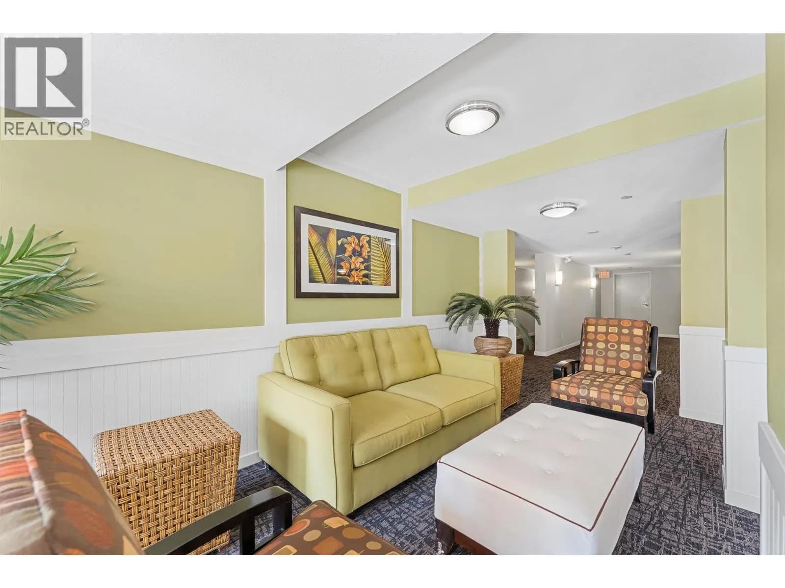 #404 571 Yates Road, Kelowna, BC photo 3