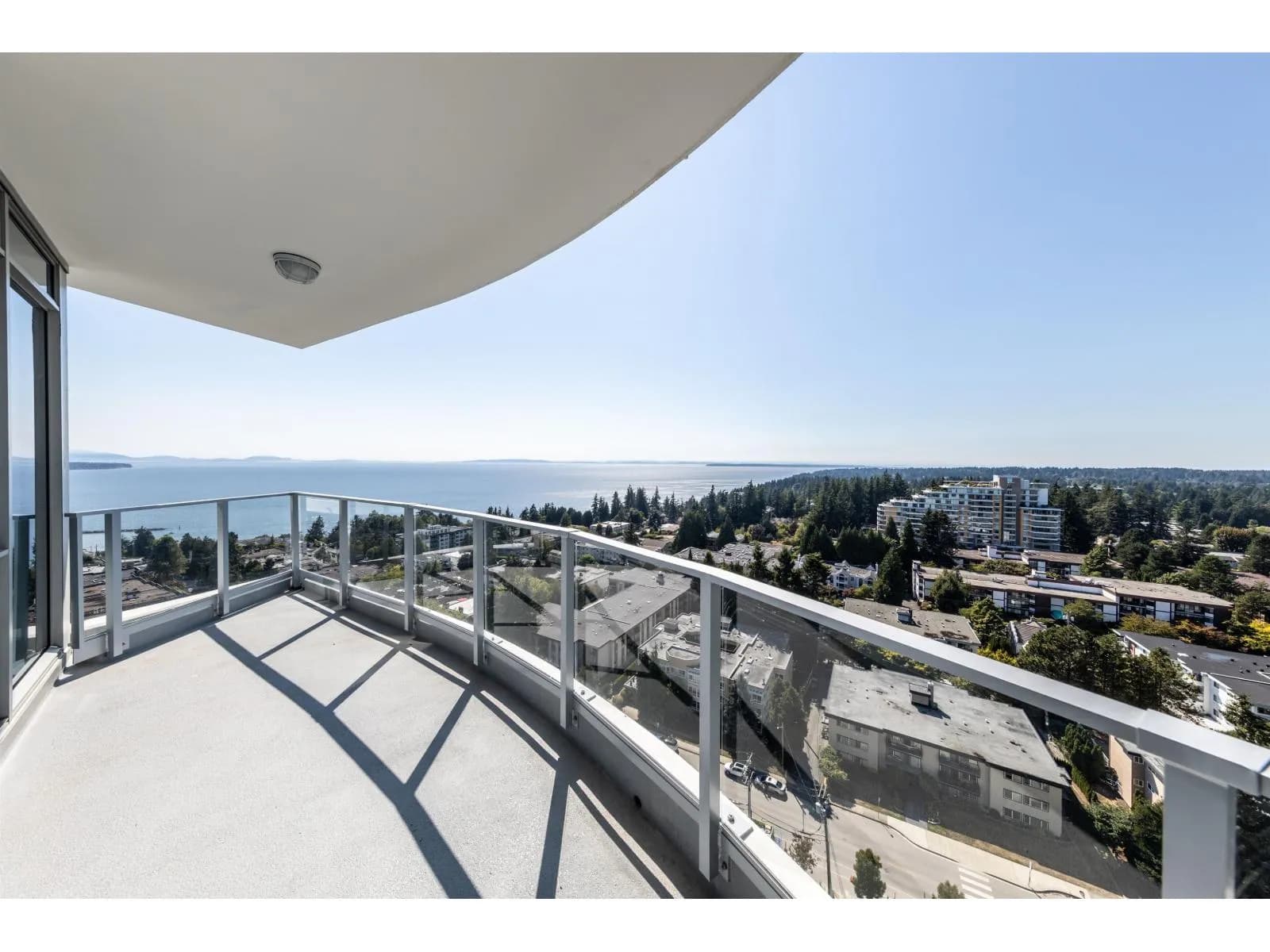 1475 FOSTER STREET, White Rock