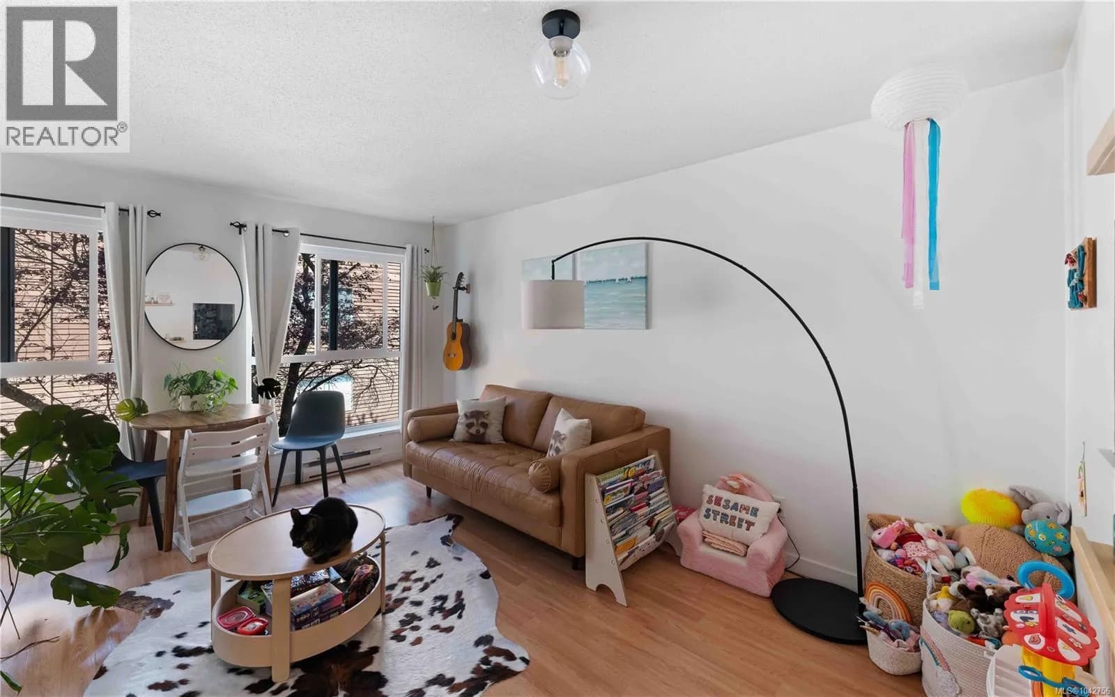 #302 1028 Balmoral Rd, Victoria, BC photo 4