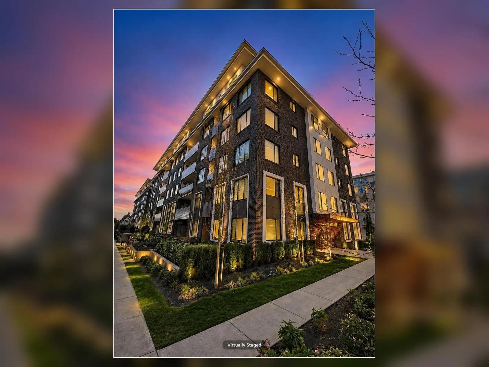 15858 FRASER HIGHWAY, Surrey