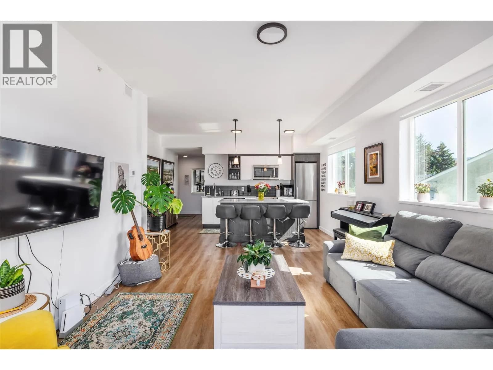 #204 615 Rutland Road, Kelowna, BC photo 4