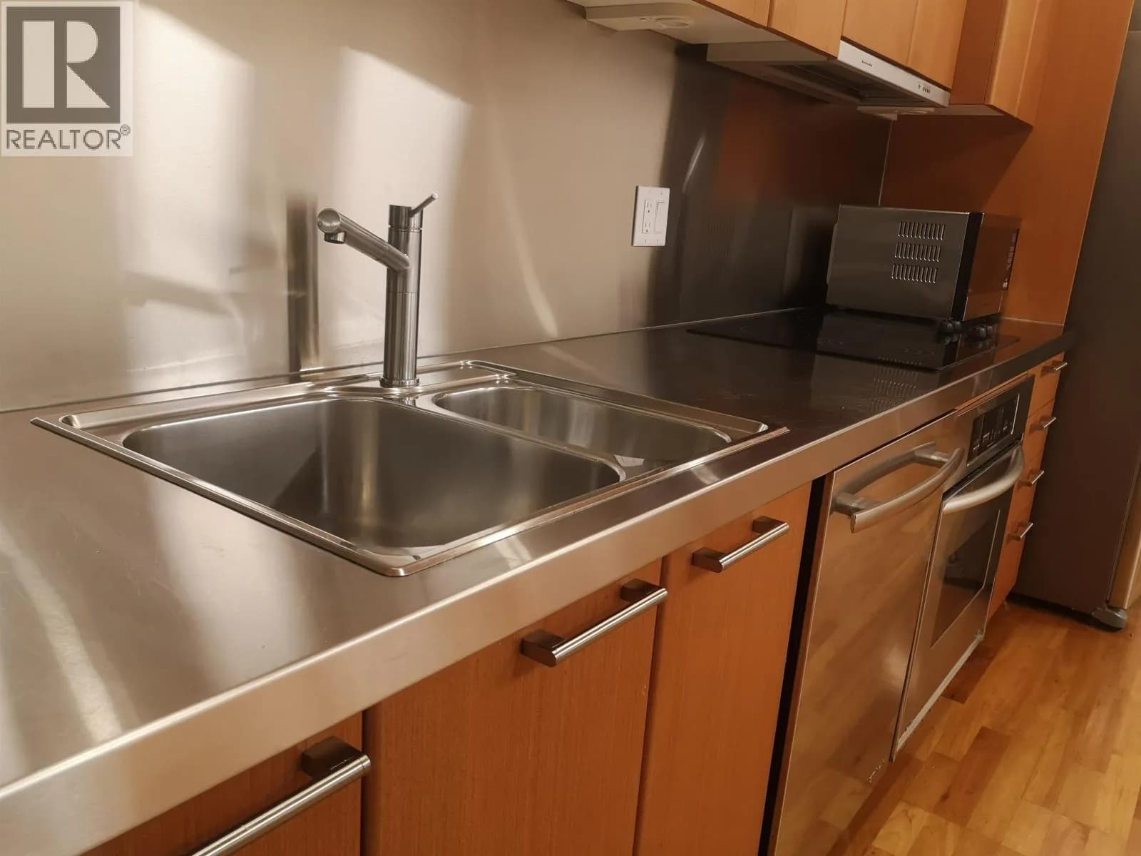 #1304 1333 W GEORGIA STREET, Vancouver, BC photo 3