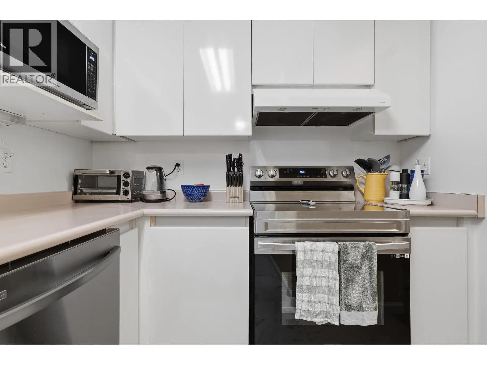 1189 WESTWOOD STREET, Coquitlam