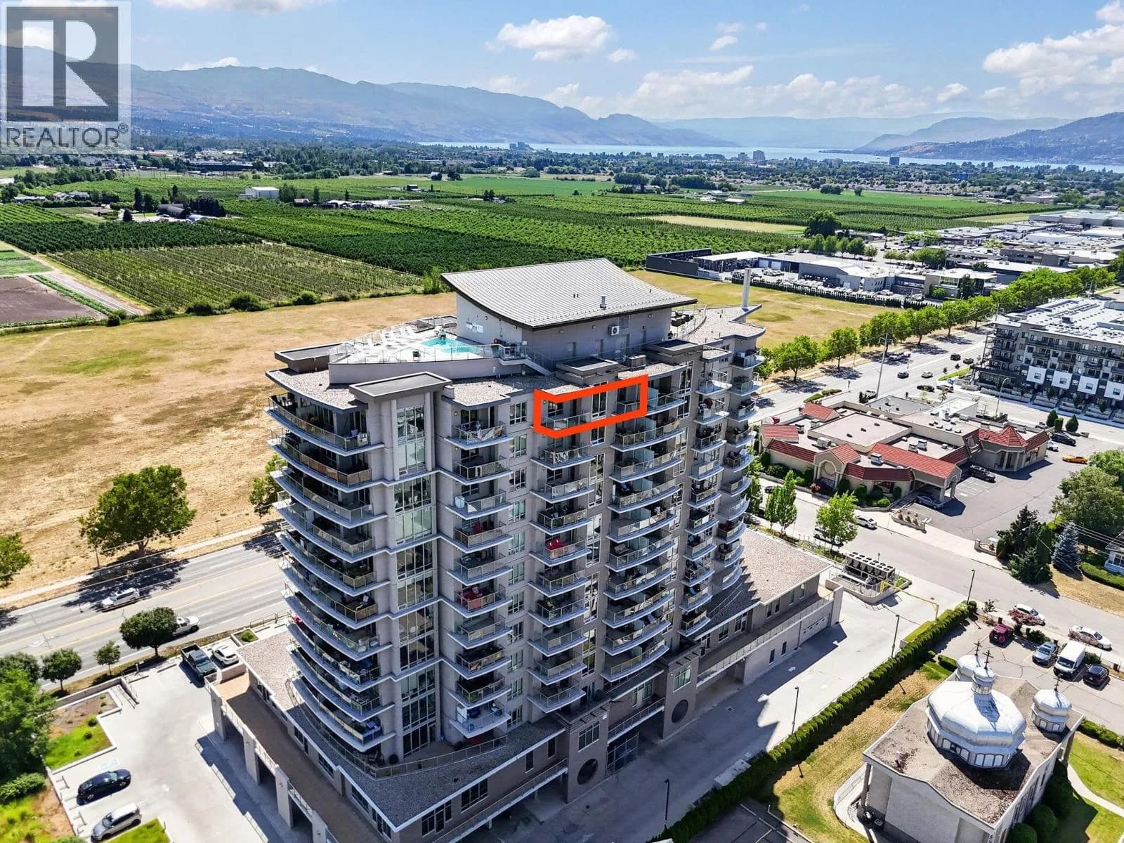 #1407 2040 Springfield Road, Kelowna, BC photo 2