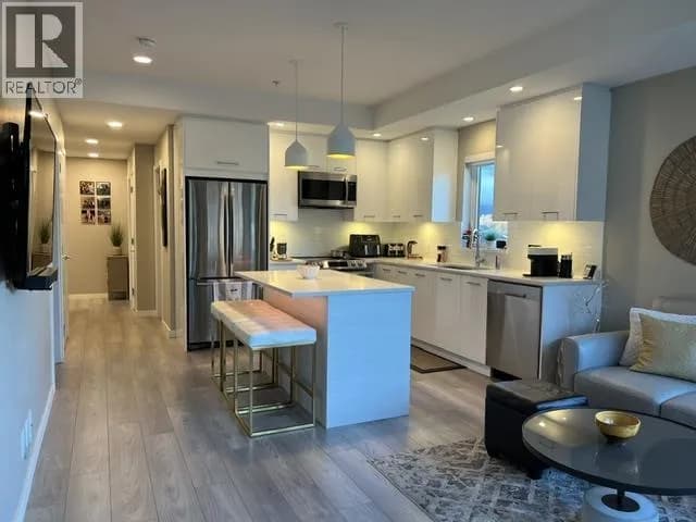 #516 38033 SECOND AVENUE, Squamish, BC photo 3