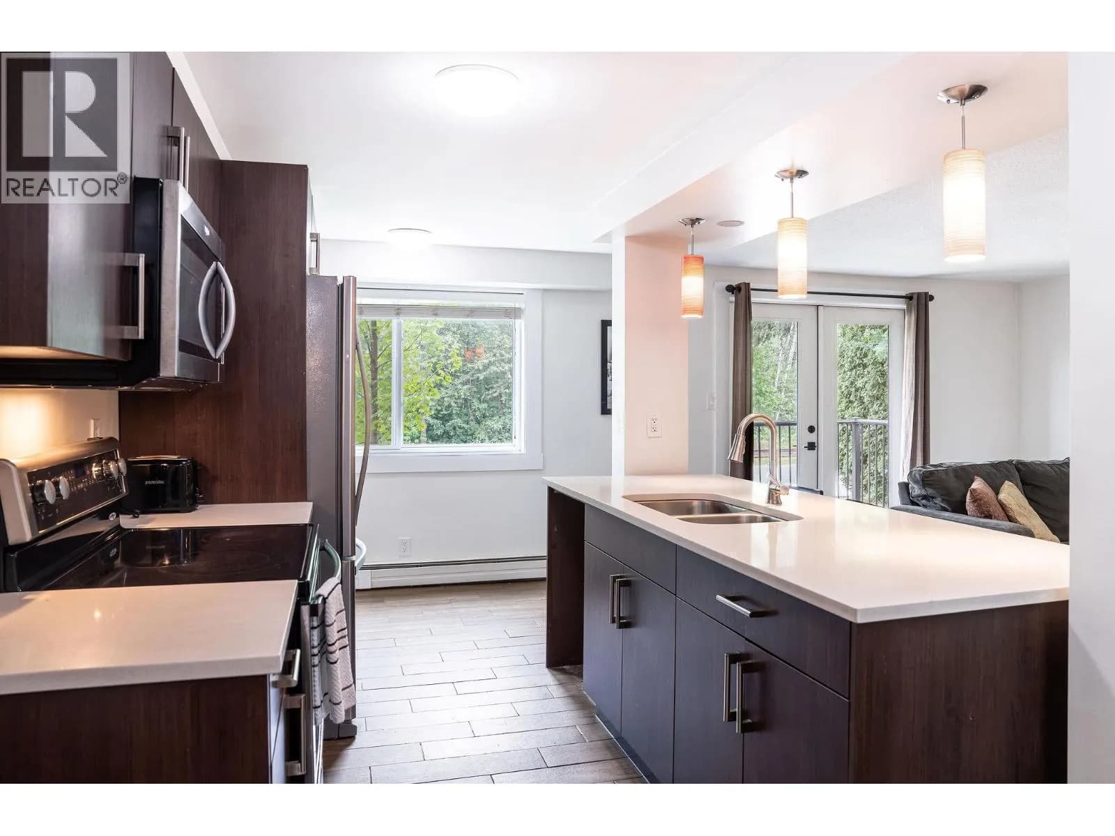 #104 1211 Victoria Road W, Revelstoke, BC photo 2