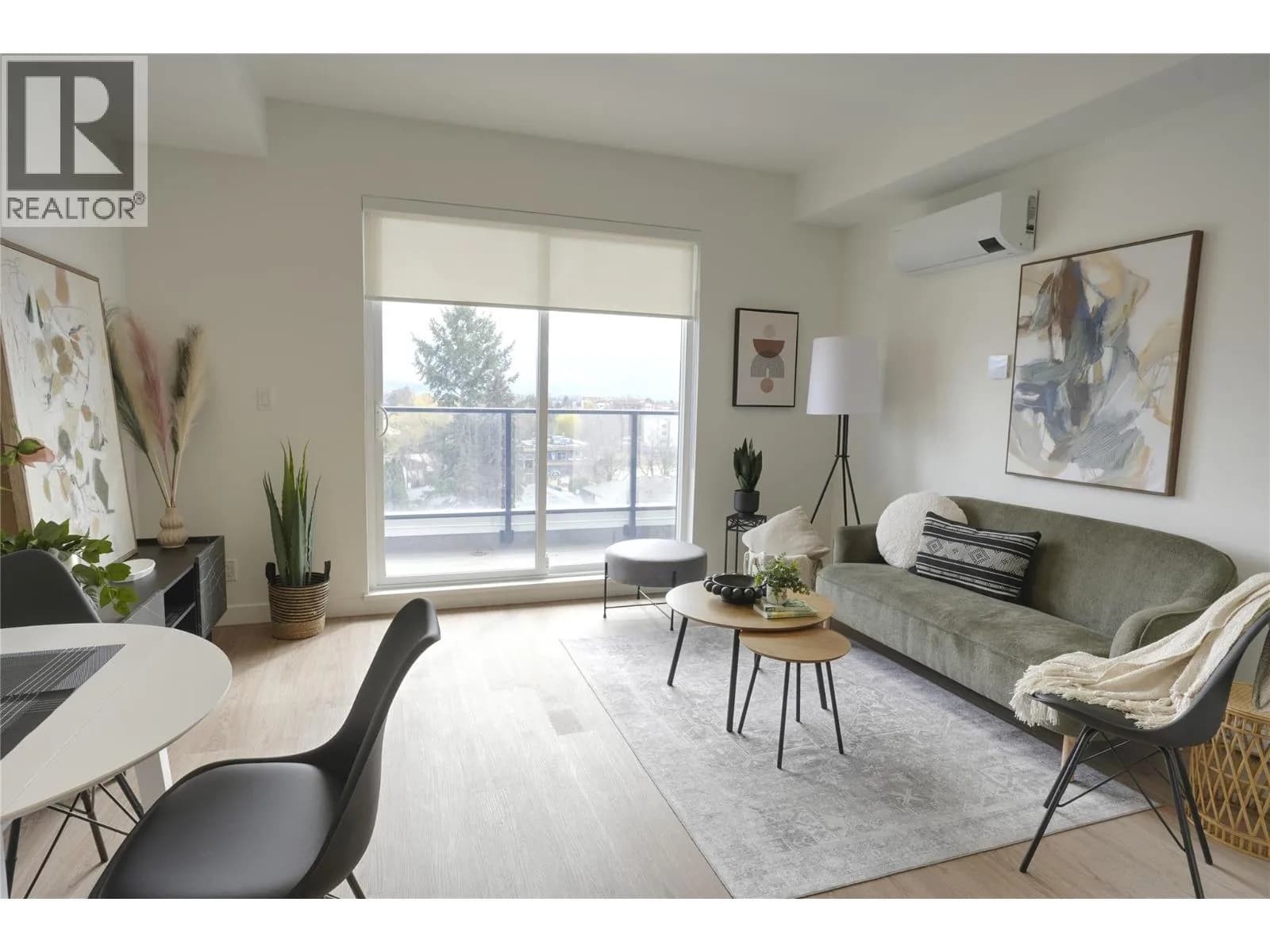 #408 1380 Pridham Avenue, Kelowna, BC photo 2