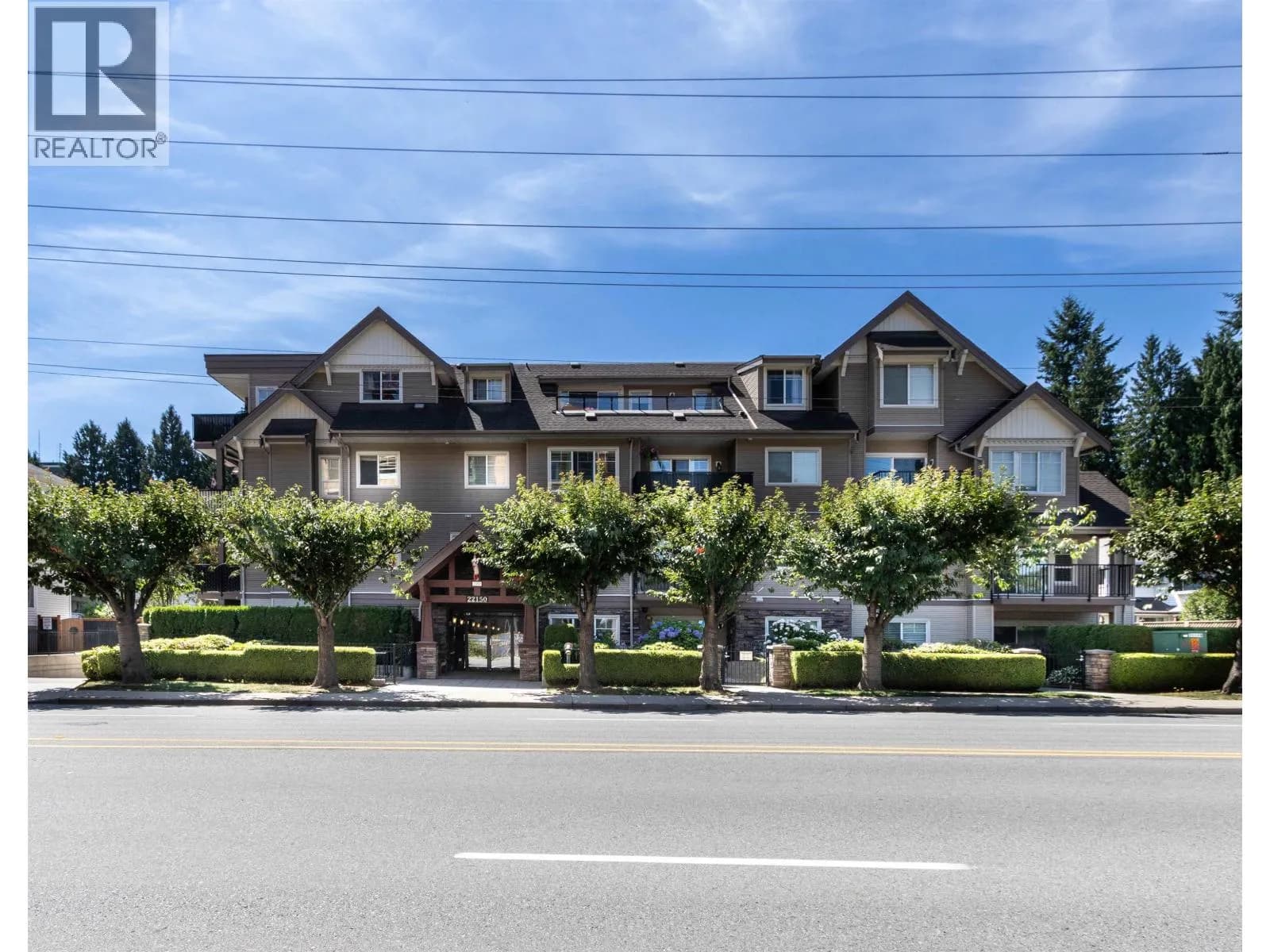 22150 DEWDNEY TRUNK ROAD, Maple Ridge