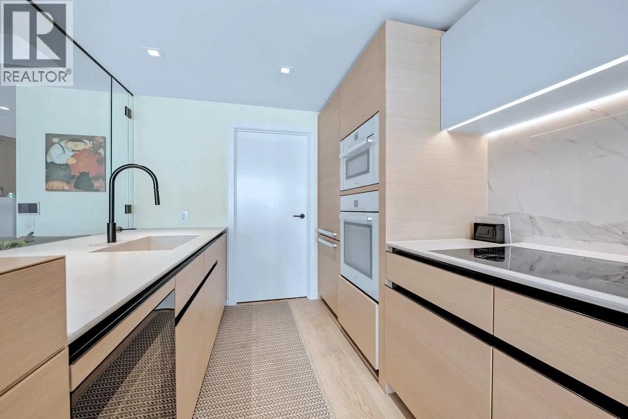 #1503 620 CARDERO STREET, Vancouver, BC photo 3