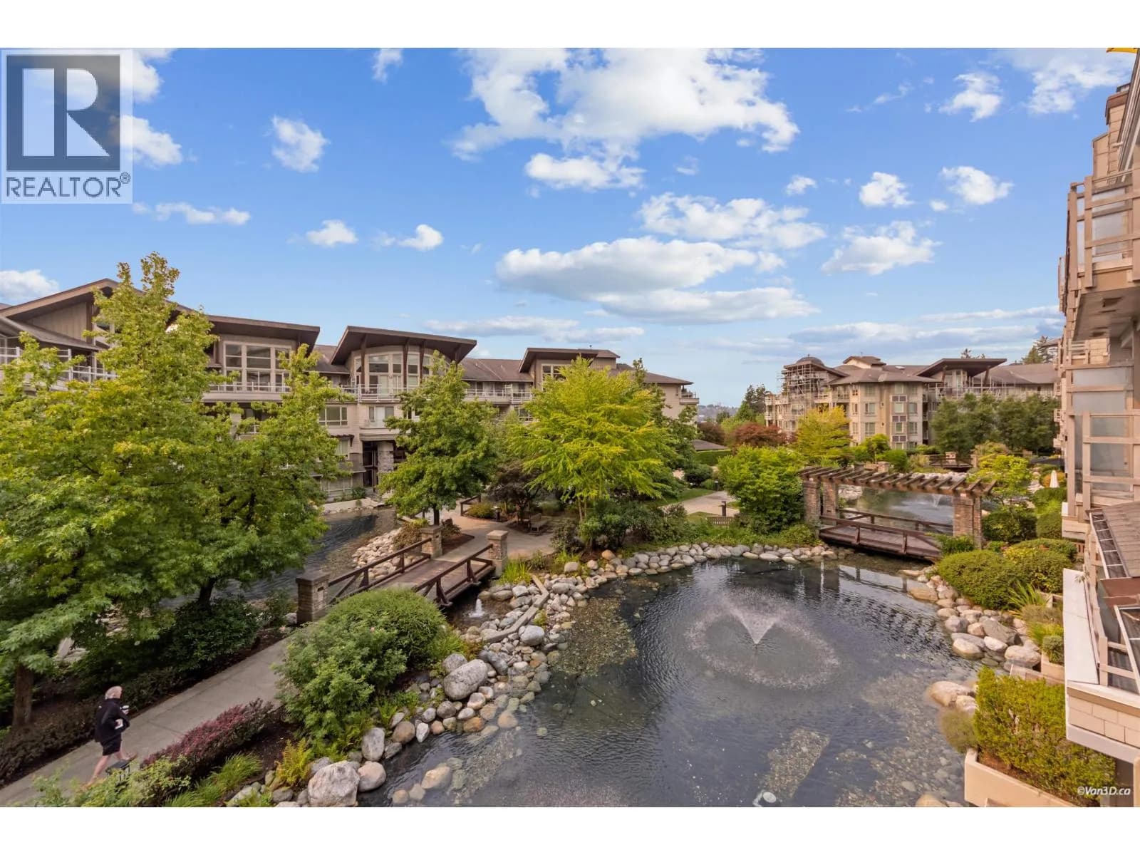 580 RAVEN WOODS DRIVE, North Vancouver