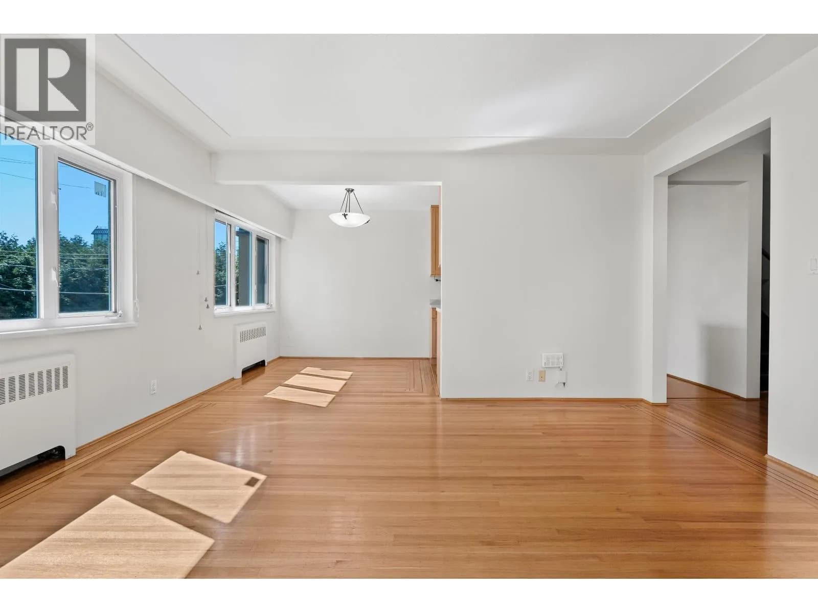 #8 2296 W 39TH AVENUE, Vancouver, BC photo 4