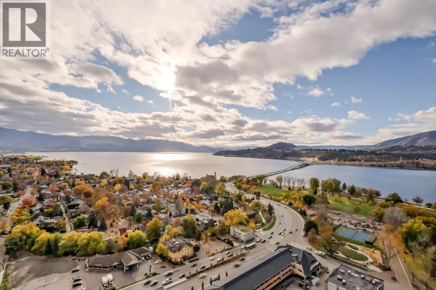 #3408 1626 Water Street, Kelowna, BC photo 2