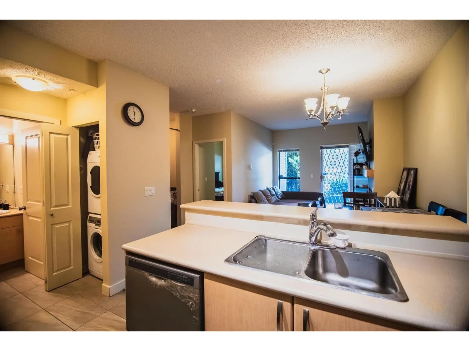 #124 10838 CITY PARKWAY, Surrey, BC photo 4